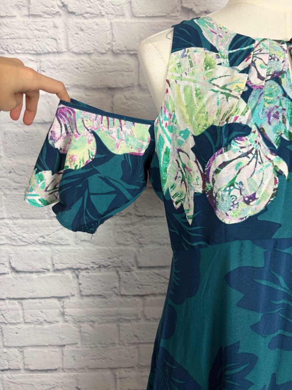 Anthropologie Elias Cold Shoulder Floral Dress size 6 - Picture 6 of 10
